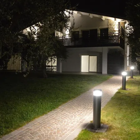 Fior Di Magnolia Nocleg ze śniadaniem Moniga del Garda
